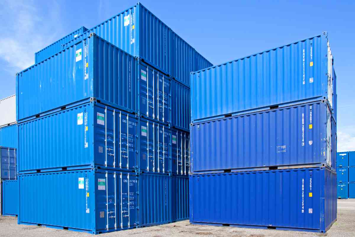 Combien coûte un container maritime (neuf / occasion / dimensions, où acheter)